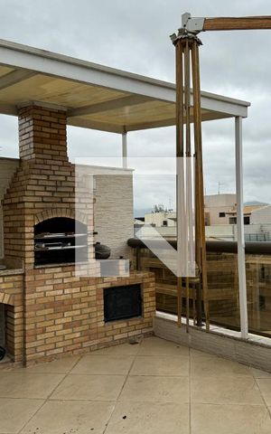 Apartamento à venda com 370m², 4 quartos e 3 vagas Apartamento à venda com 370m², 4 quartos e 3 vagasÁrea externa