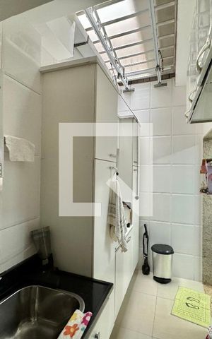 Apartamento à venda com 370m², 4 quartos e 3 vagas Apartamento à venda com 370m², 4 quartos e 3 vagasÁrea de Serviço