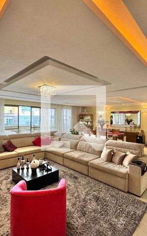 Apartamento à venda com 370m², 4 quartos e 3 vagas Apartamento à venda com 370m², 4 quartos e 3 vagasSala