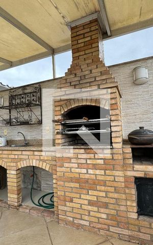 Apartamento à venda com 370m², 4 quartos e 3 vagas Apartamento à venda com 370m², 4 quartos e 3 vagasÁrea externa