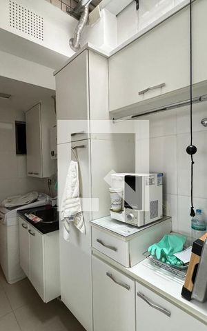 Apartamento à venda com 370m², 4 quartos e 3 vagas Apartamento à venda com 370m², 4 quartos e 3 vagasÁrea de Serviço