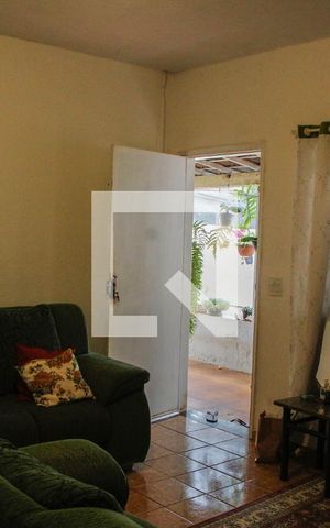 Casa à venda com 480m², 1 quarto e sem vaga Casa à venda com 480m², 1 quarto e sem vagaSALA