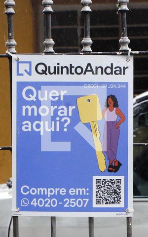 Casa à venda com 480m², 1 quarto e sem vaga Casa à venda com 480m², 1 quarto e sem vagaFACHADA
