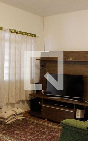 Casa à venda com 480m², 1 quarto e sem vaga Casa à venda com 480m², 1 quarto e sem vagaSALA