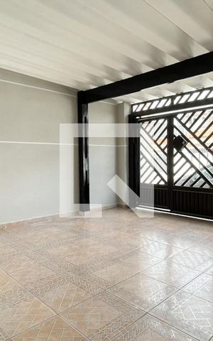 Casa para alugar com 170m², 2 quartos e 2 vagas Casa para alugar com 170m², 2 quartos e 2 vagasGaragem