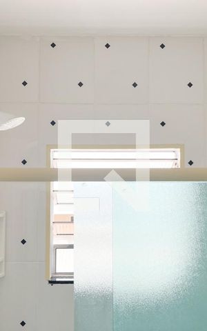 Casa para alugar com 170m², 2 quartos e 2 vagas Casa para alugar com 170m², 2 quartos e 2 vagasBanheiro Social