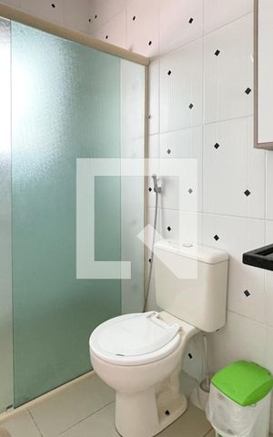 Casa para alugar com 170m², 2 quartos e 2 vagas Casa para alugar com 170m², 2 quartos e 2 vagasBanheiro Social