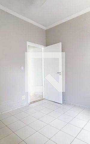 Casa para alugar com 170m², 2 quartos e 2 vagas Casa para alugar com 170m², 2 quartos e 2 vagasQuarto 2
