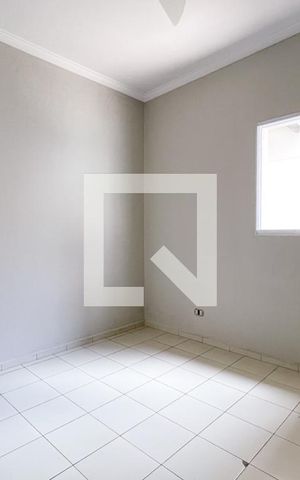 Casa para alugar com 170m², 2 quartos e 2 vagas Casa para alugar com 170m², 2 quartos e 2 vagasQuarto 2