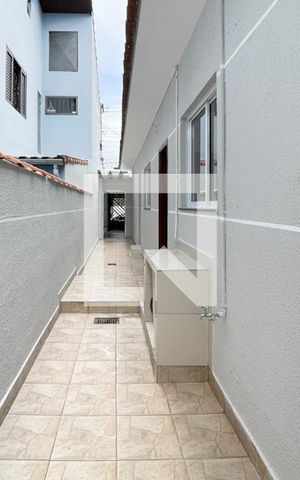 Casa para alugar com 170m², 2 quartos e 2 vagas Casa para alugar com 170m², 2 quartos e 2 vagasQuintal