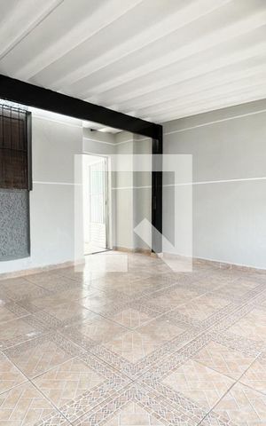 Casa para alugar com 170m², 2 quartos e 2 vagas Casa para alugar com 170m², 2 quartos e 2 vagasGaragem