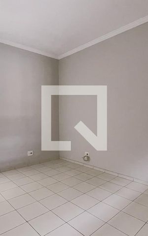 Casa para alugar com 170m², 2 quartos e 2 vagas Casa para alugar com 170m², 2 quartos e 2 vagasQuarto 1