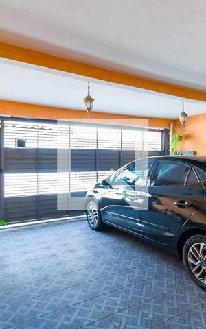Casa à venda com 90m², 3 quartos e 2 vagas Casa à venda com 90m², 3 quartos e 2 vagasGaragem