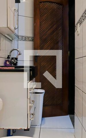 Casa à venda com 232m², 4 quartos e 4 vagasBanheiro da suíte 4