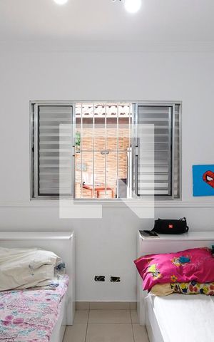 Casa à venda com 232m², 4 quartos e 4 vagasSuíte 2