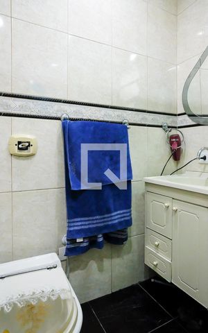 Casa à venda com 232m², 4 quartos e 4 vagasBanheiro da suíte 3
