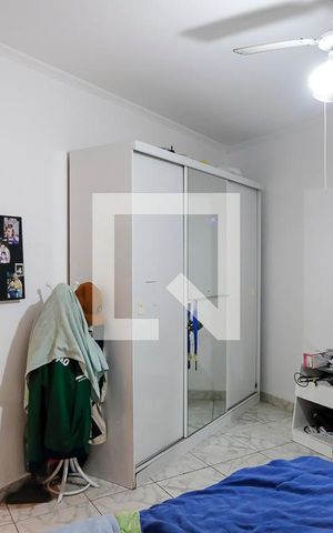 Casa à venda com 232m², 4 quartos e 4 vagasSuíte 4