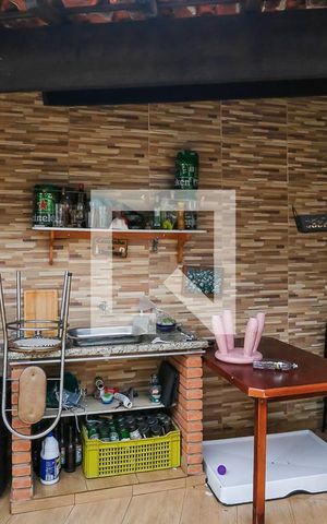 Casa à venda com 232m², 4 quartos e 4 vagasQuintal