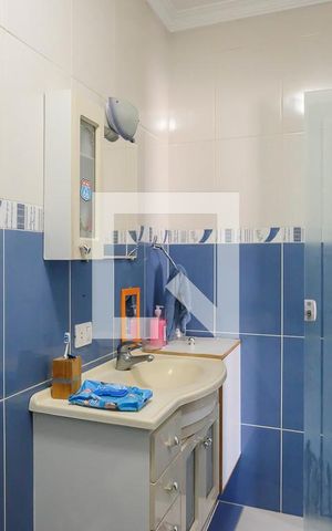 Casa à venda com 232m², 4 quartos e 4 vagasBanheiro da suíte 1