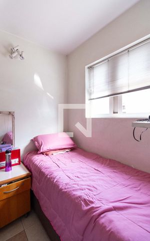 Casa à venda com 201m², 4 quartos e 4 vagas Casa à venda com 201m², 4 quartos e 4 vagasQuarto de Serviço