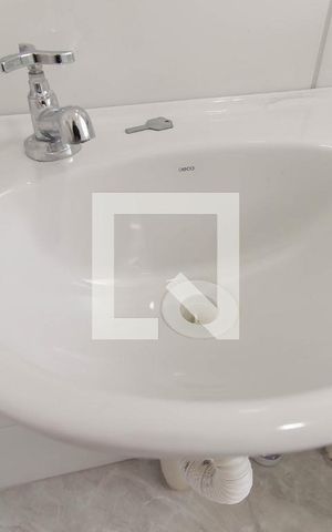 Apartamento à venda com 42m², 2 quartos e sem vaga Apartamento à venda com 42m², 2 quartos e sem vagaBanheiro