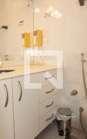 Apartamento à venda com 125m², 2 quartos e 1 vaga Apartamento à venda com 125m², 2 quartos e 1 vagaBanheiro 2