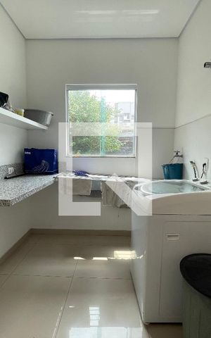 Studio para alugar com 20m², 1 quarto e sem vaga Studio para alugar com 20m², 1 quarto e sem vagaÁrea de Serviço