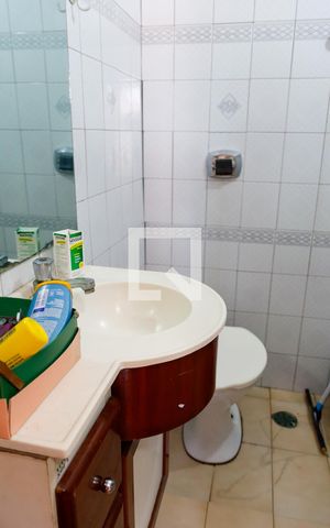 Casa à venda com 500m², 4 quartos e 2 vagas Casa à venda com 500m², 4 quartos e 2 vagasBanheiro da Suíte 4