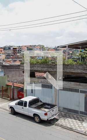 Casa à venda com 500m², 4 quartos e 2 vagas Casa à venda com 500m², 4 quartos e 2 vagasVista da Sacada