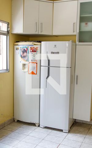 Casa à venda com 500m², 4 quartos e 2 vagas Casa à venda com 500m², 4 quartos e 2 vagasCozinha