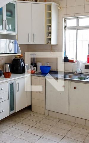 Casa à venda com 500m², 4 quartos e 2 vagas Casa à venda com 500m², 4 quartos e 2 vagasCozinha