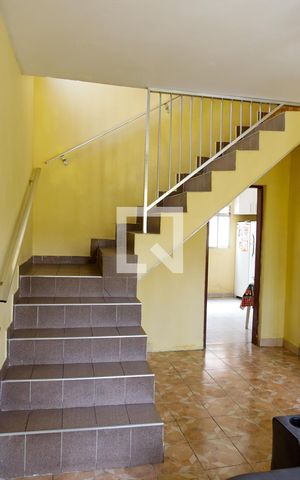 Casa à venda com 500m², 4 quartos e 2 vagas Casa à venda com 500m², 4 quartos e 2 vagassala