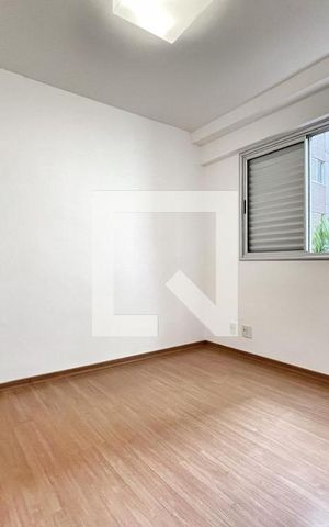Apartamento à venda com 85m², 3 quartos e 3 vagas Apartamento à venda com 85m², 3 quartos e 3 vagasSuíte