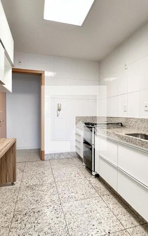 Apartamento à venda com 85m², 3 quartos e 3 vagas Apartamento à venda com 85m², 3 quartos e 3 vagasCozinha