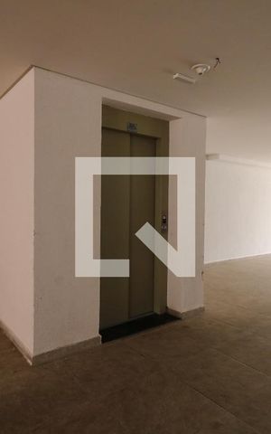 Apartamento à venda com 100m², 2 quartos e 1 vagaElevador