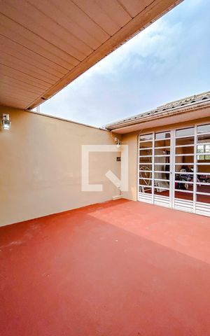 Casa à venda com 180m², 3 quartos e 1 vagaÁrea externa