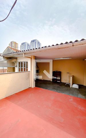 Casa à venda com 180m², 3 quartos e 1 vagaÁrea externa