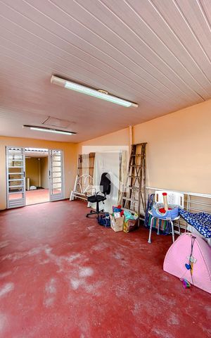 Casa à venda com 180m², 3 quartos e 1 vagaQuarto de Serviço