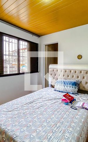 Casa à venda com 180m², 3 quartos e 1 vagaQuarto 1 - Suíte