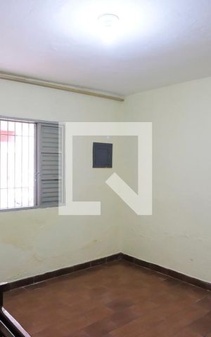 Casa para alugar com 100m², 1 quarto e 1 vagaQuarto