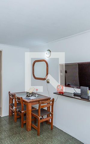 Apartamento para alugar com 71m², 2 quartos e sem vaga Apartamento para alugar com 71m², 2 quartos e sem vagaSala