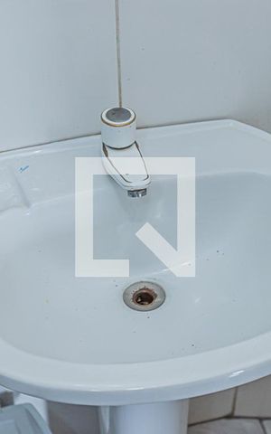 Apartamento para alugar com 71m², 2 quartos e sem vaga Apartamento para alugar com 71m², 2 quartos e sem vagaBanheiro