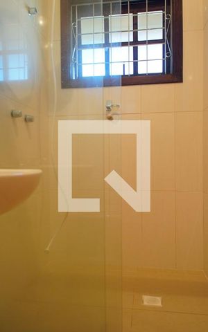Casa à venda com 248m², 4 quartos e 2 vagasBanheiro da Suíte 1