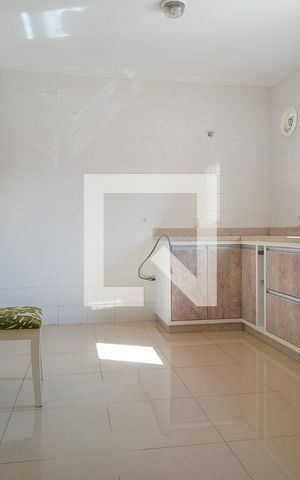 Casa à venda com 248m², 4 quartos e 2 vagasCozinha