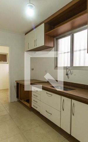 Apartamento para alugar com 100m², 3 quartos e 2 vagas Apartamento para alugar com 100m², 3 quartos e 2 vagasCozinha