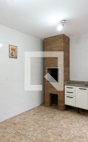 Casa para alugar com 90m², 2 quartos e 2 vagas Casa para alugar com 90m², 2 quartos e 2 vagasÁrea de Serviço e Churrasqueira