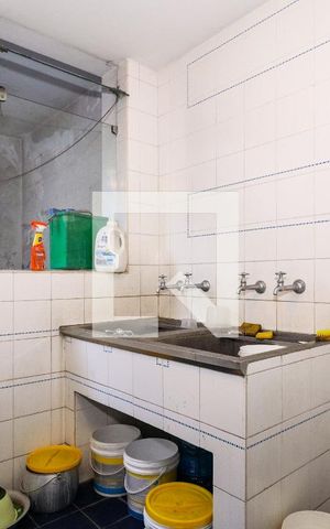 Casa para alugar com 985m², 5 quartos e 5 vagas Casa para alugar com 985m², 5 quartos e 5 vagasÁrea de Serviço