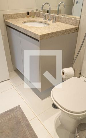 Apartamento à venda com 67m², 1 quarto e 1 vaga Apartamento à venda com 67m², 1 quarto e 1 vagaBanheiro da Suíte