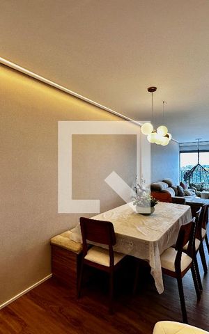 Apartamento à venda com 66m², 2 quartos e 1 vagaSala