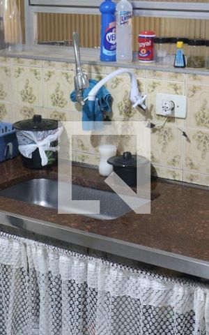 Casa à venda com 240m², 4 quartos e 2 vagasCozinha